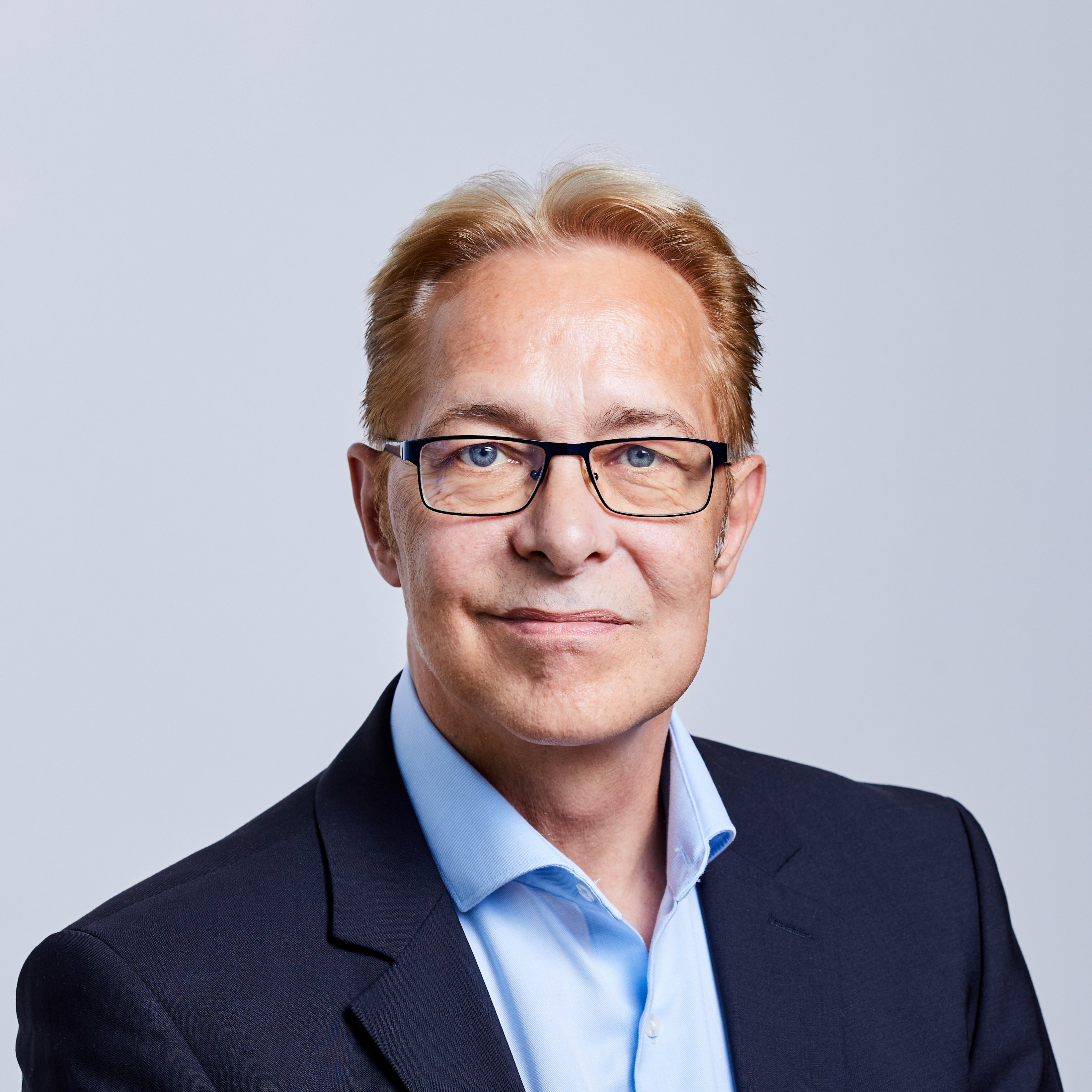 Reger-Thomas_Neuer Ausschnitt